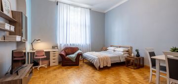 Mieszkanie z ogrzewaniem miejskim na parterze