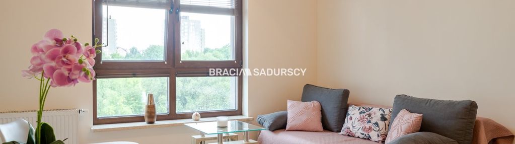 Jasne mieszkanie w nowym budynku