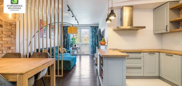 Do wprowadzenia, 4 pokoje, miejsce w hali.