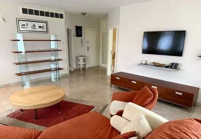 Żelazna apartament 65 mkw z widokiem XIII pietro