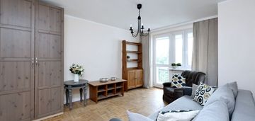 2 pokoje z dużym balkonem i garderobą