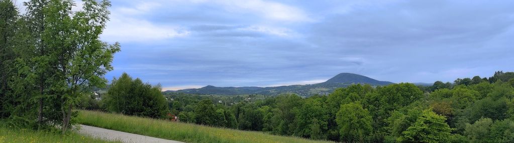 Działka budowlana z widokiem na beskid niski,