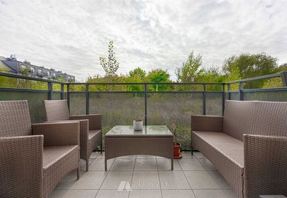 3m o świetnym układzie w otoczeniu zieleni