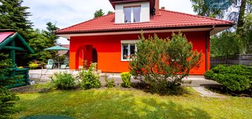 Do negocjacji dom w bardzo atrakcyjnej okolicy