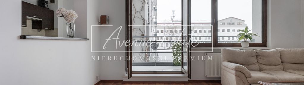 Jasne / przestronne / ciche/ blisko centrum