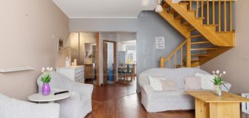 117 m2 po podłodze, dwupoziomowe, do remontu