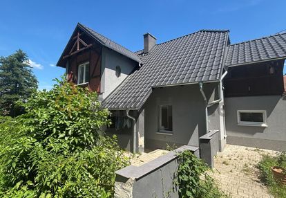 Dom wolnostojący w cichej okolicy