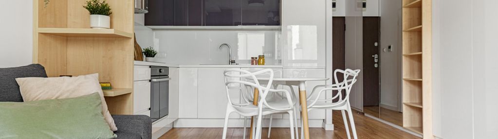 Śródmieście/wola | 2 pokoje balkon, garaż, komórka