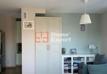 Trzypokojowe mieszkanie w zielonej okolicy