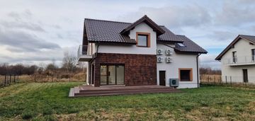 Nowy dom z widokiem na góry