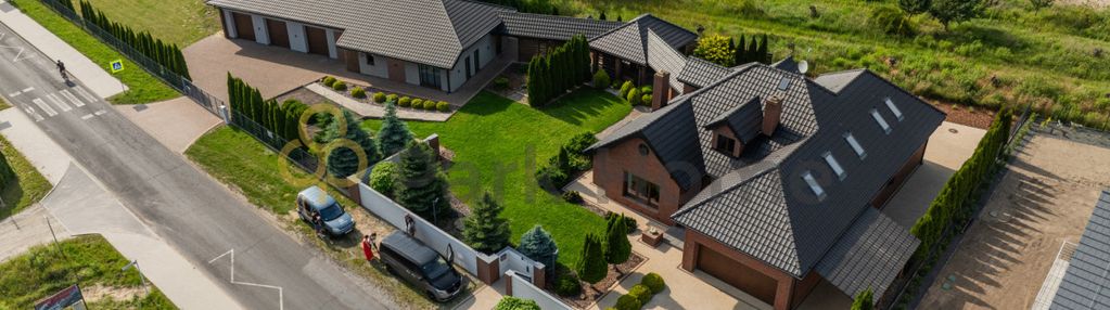 Niesamowita oferta - dom, łącznik, garaże, usługi