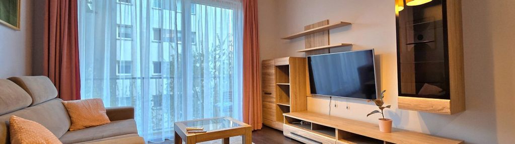 Przy metrze młynów - duży balkon - klimatyzacja