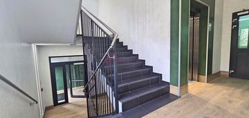 Duże 3 pokojowe mieszkanie z dwoma balkonami, stan deweloperski