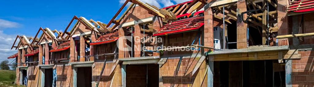 Szeregówka o pow. 144m2 , 4 sypialnie i garaż