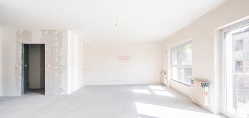 3 pokoje z dwoma balkonami | salon 34 m2