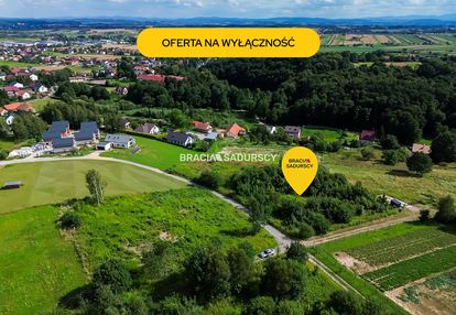 27 ar działki budowlanej w mnikowie