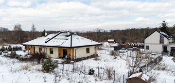 Cicha spokojna okolica. idealne dla rodziny