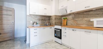 Niezależne 2 pokoje|42m2|klima|parking
