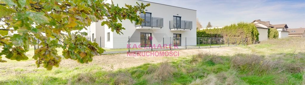 Nowoczesne apartamenty, duży parking, ogródek!