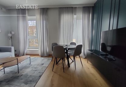 Przytulne mieszkanie, taras, obok molo