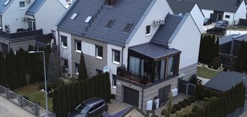 Wyjątkowe mieszkanie dwupoziomowe z ogrodem zimowy