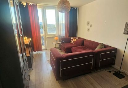 Eleganckie 3 pokoje, meble, balkon