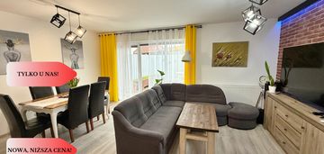 Nowoczesny dwupoziomowy segment z ogródkiem