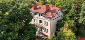 Sadyba - ładny ogród, pięć sypialni, przestrzeń!