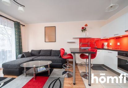 Ładne mieszkanie z klimatyzacją i balkonem