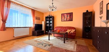 2 pokoje z garażem i balkonem przy metrze