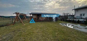 Domek holenderski całoroczny z mediami